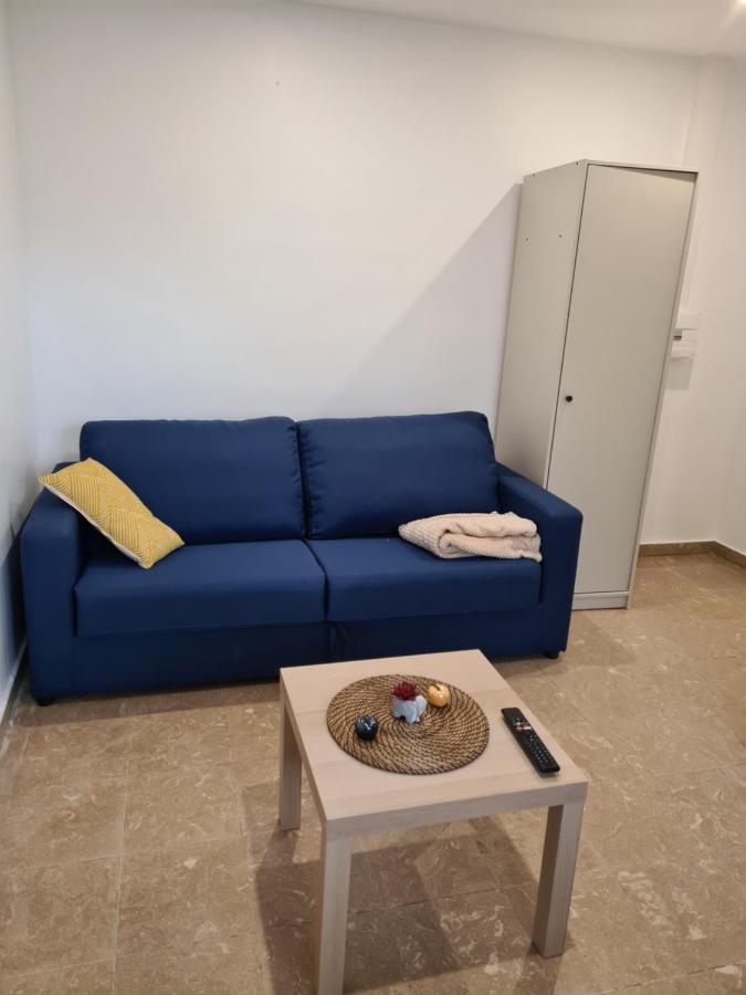 Studio Independant Et Bien Equipe Avec Veranda Commune Neuilly-sur-Marne Exterior foto